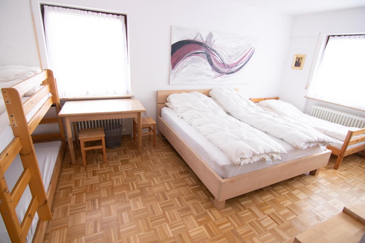 Familienzimmer Neumarkt in der Oberpfalz Buitenkant foto